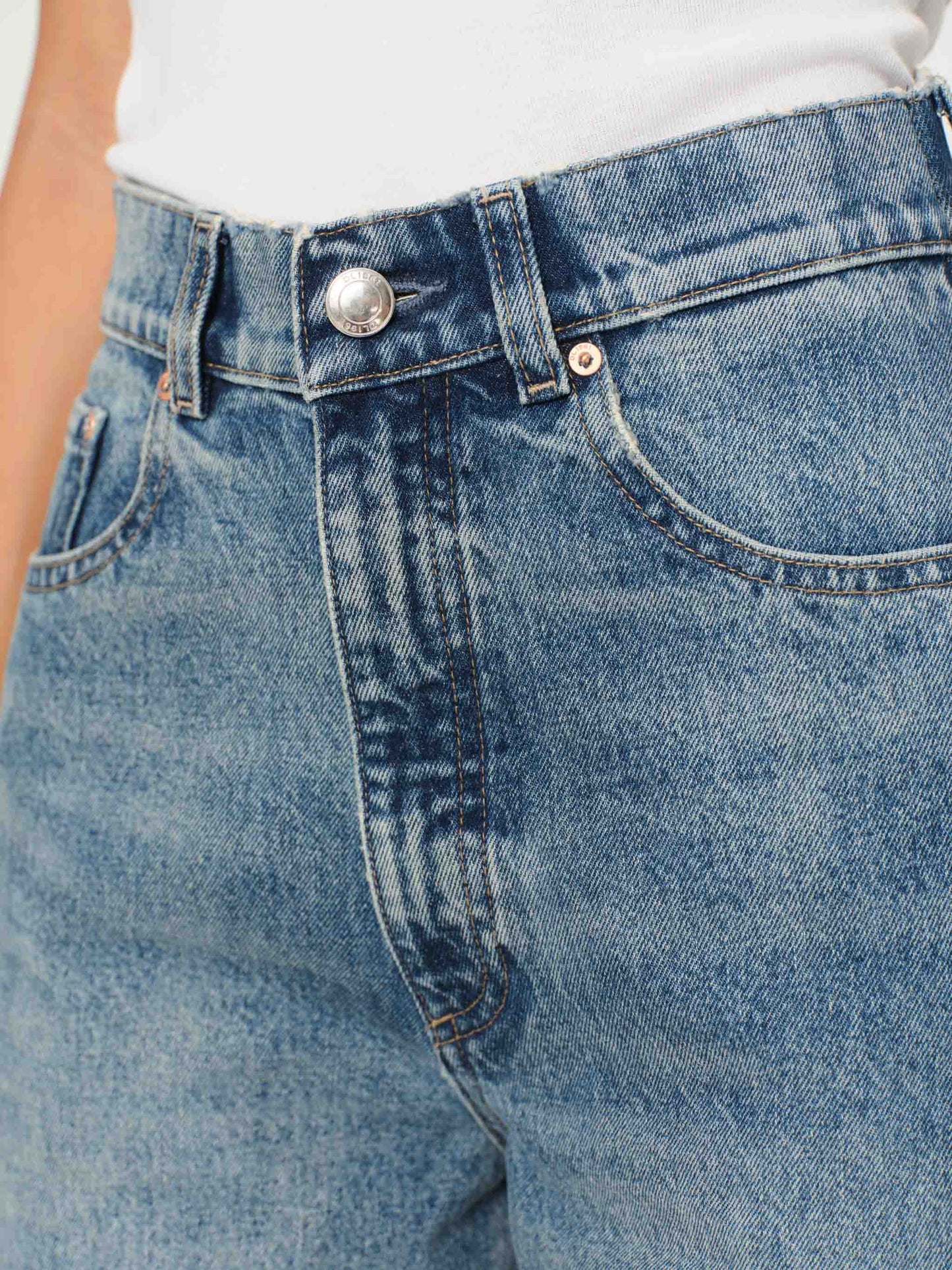 DL1961 Taylor Relaxed Barrel Ultra High Rise 27" Jeans - Endless Sea