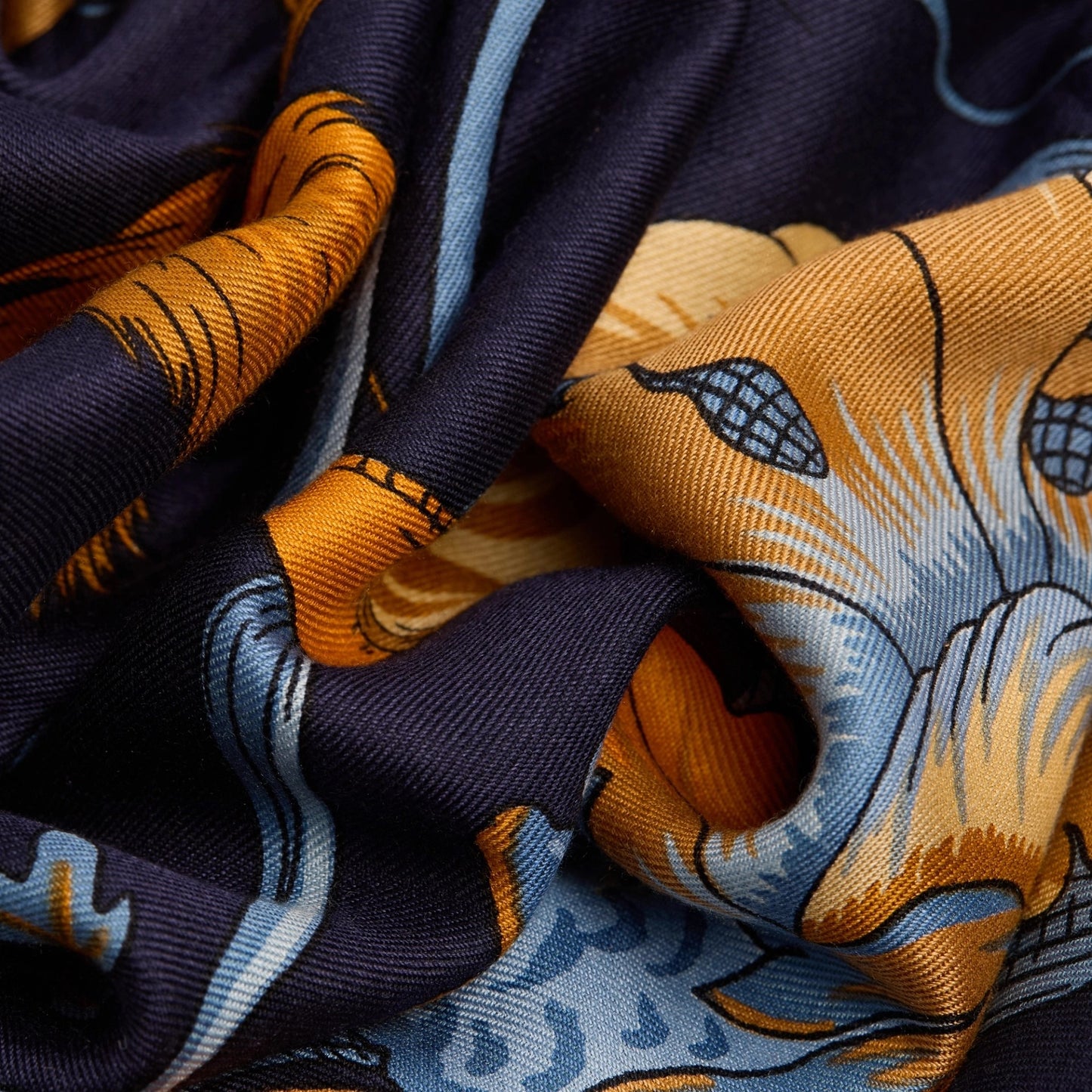 Inoui Editions Rococo Scarf